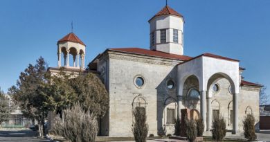 Экскурсии в `Армянская церковь Святого Николая` из Гурзуфа