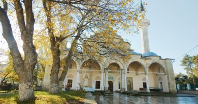 Экскурсии в Мечеть Джума-Джами из Гурзуфа 2024
